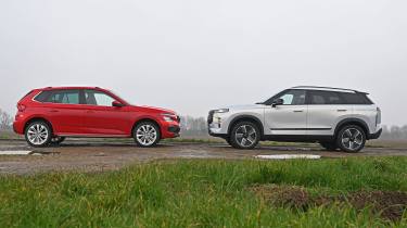 Jaecoo 7 и Skoda Kamiq, вид сбоку